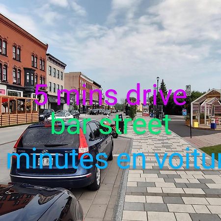 Welcome To Airbnb Saint-Jean-sur-Richelieu Eksteriør bilde