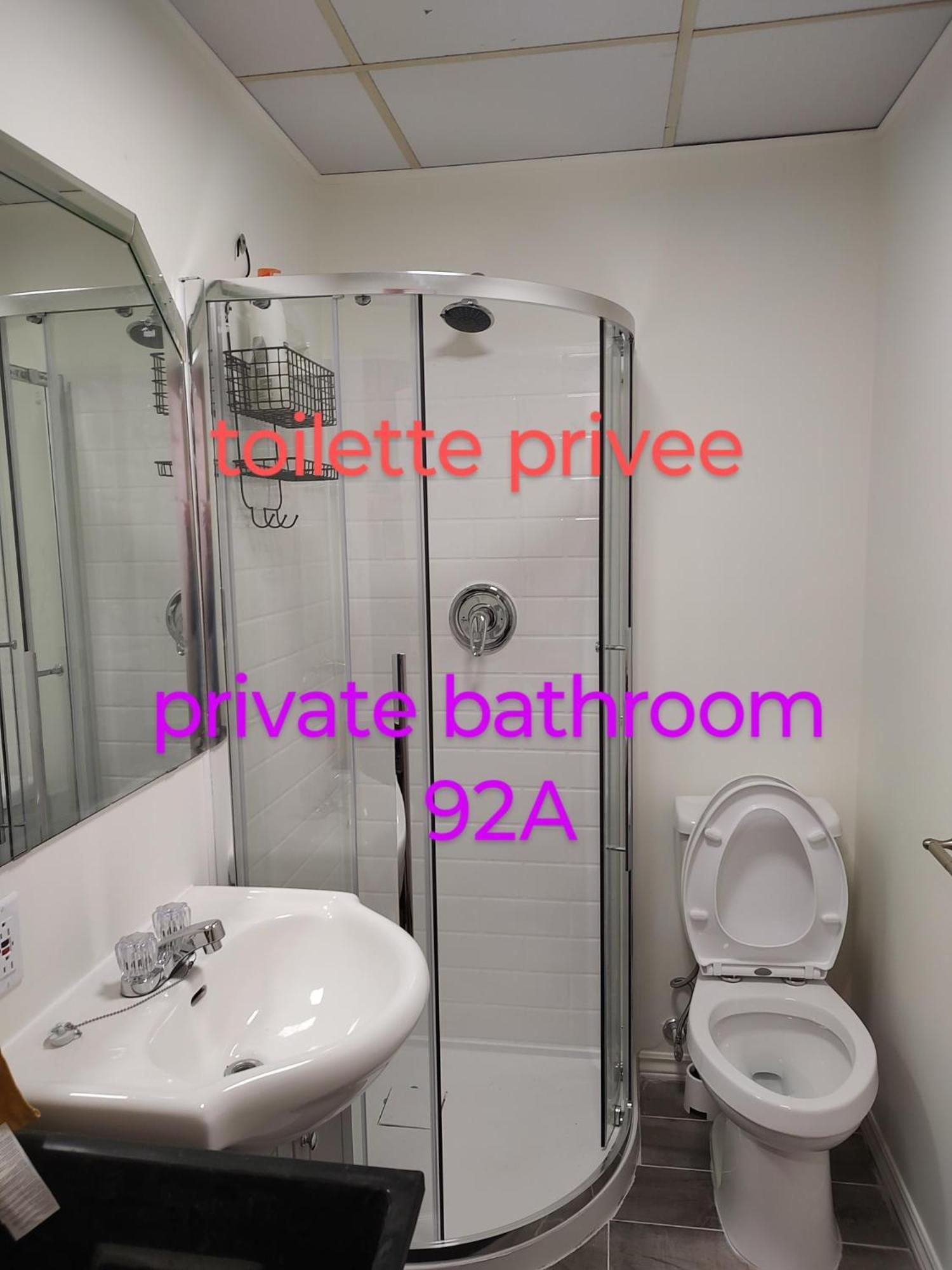 Welcome To Airbnb Saint-Jean-sur-Richelieu Rom bilde