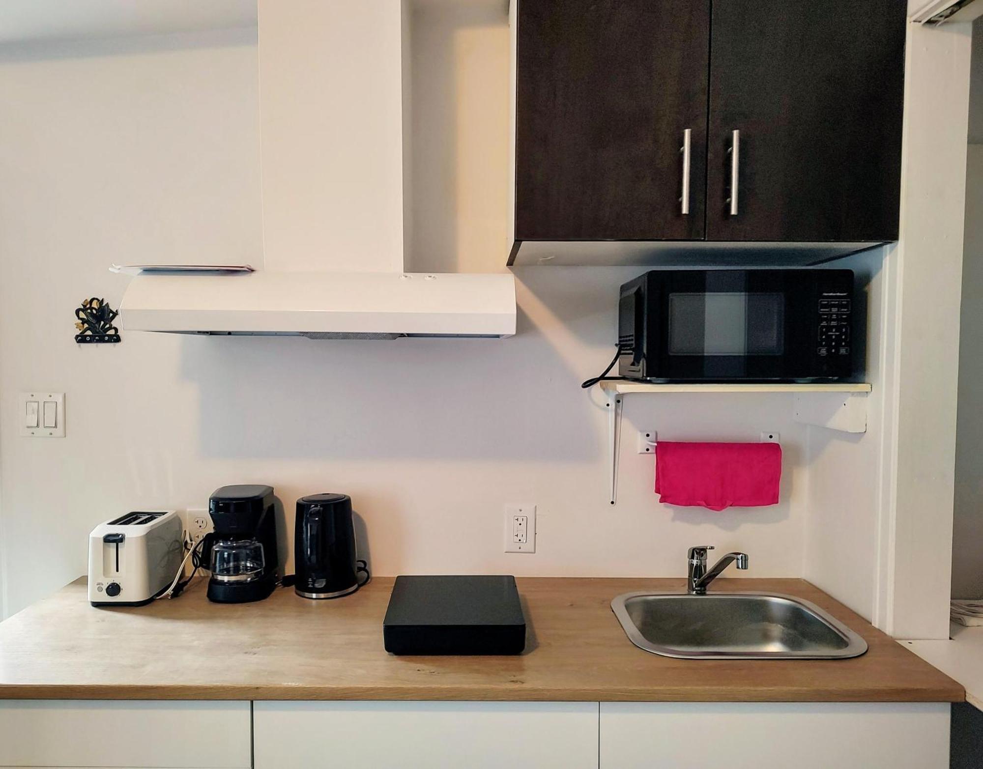 Welcome To Airbnb Saint-Jean-sur-Richelieu Rom bilde
